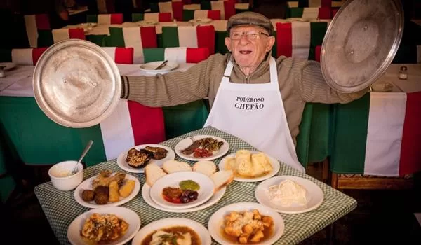 Comida italiana nos tradicionais bairros do Bixiga e Mooca.